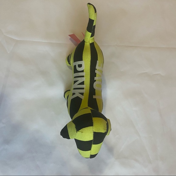 Collectable PINK Dog - Picture 3 of 3